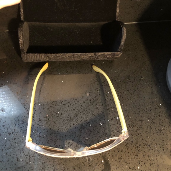 Dolce & Gabbana Gold Lace sunglasses - Picture 11 of 11